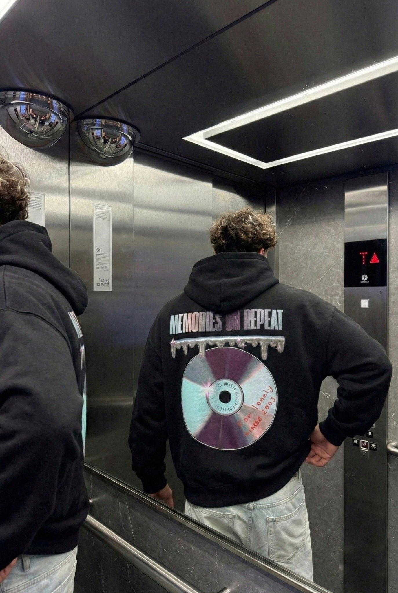 MEMORIES ON REPEAT HOODIE BLACK - Boys With Broken Hearts